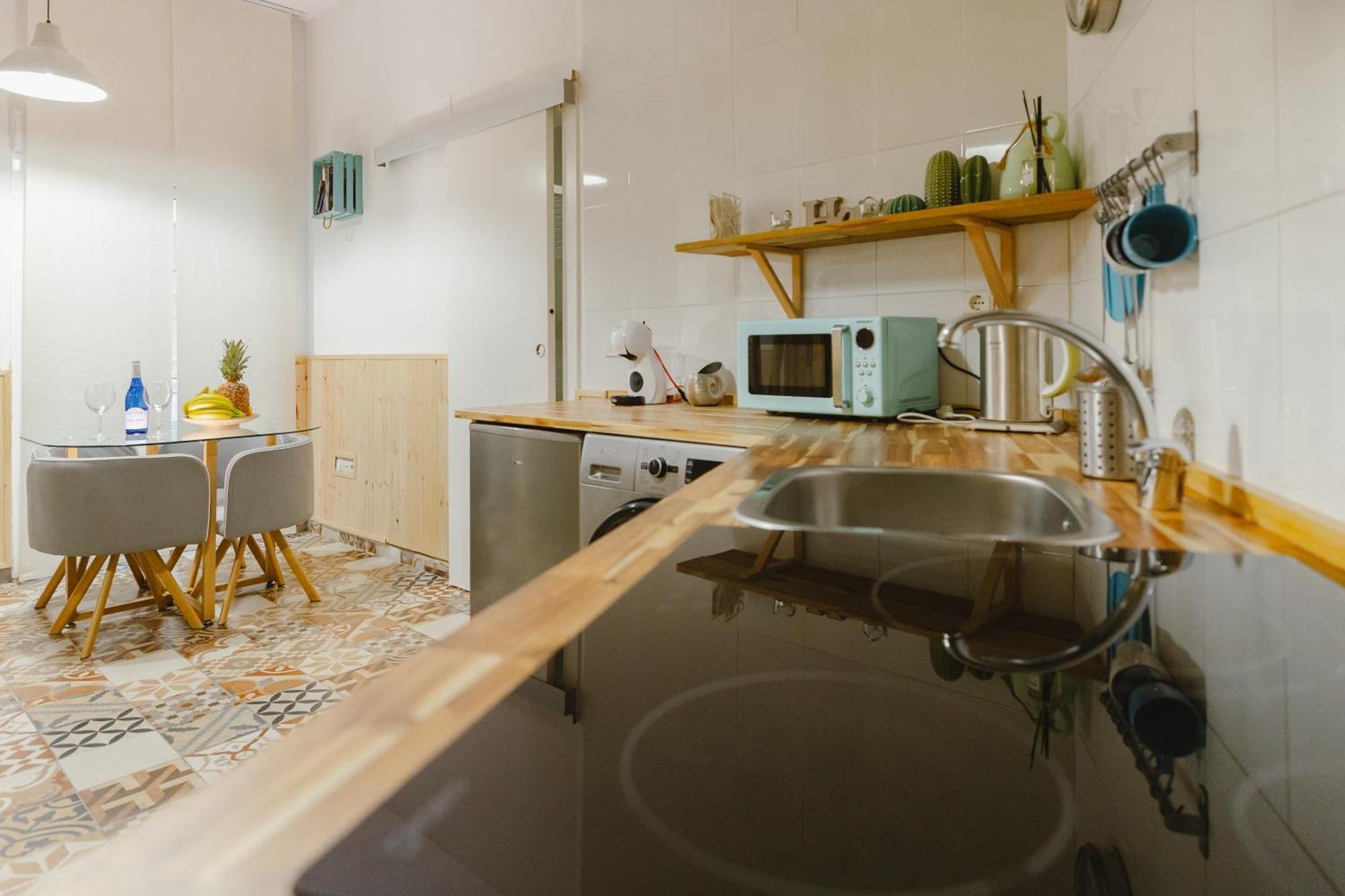Letsmalaga - Lovely Studio In Malaga Centre Exteriör bild