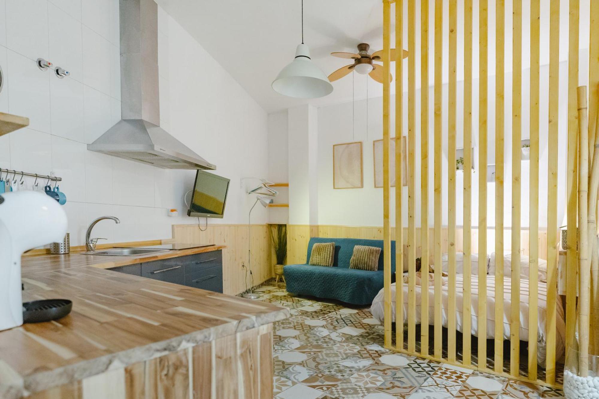 Letsmalaga - Lovely Studio In Malaga Centre Exteriör bild