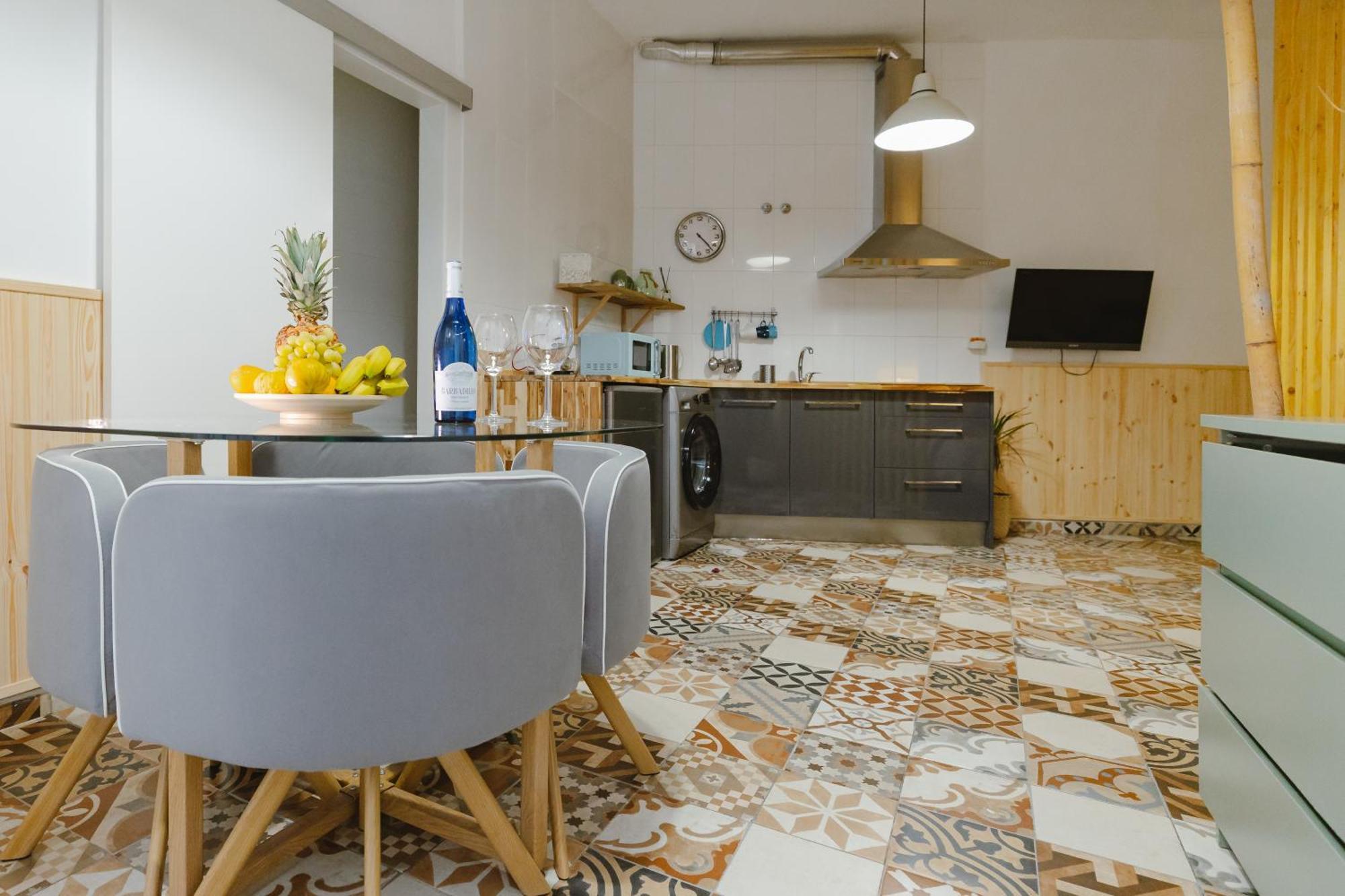 Letsmalaga - Lovely Studio In Malaga Centre Exteriör bild
